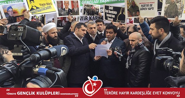 Gümüşhaneliler Taksim'de 'Teröre Lanet, Kardeşliğe Evet' dedi