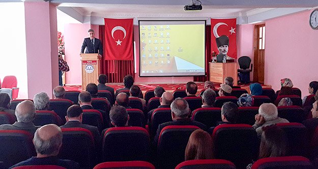Torul’da Çiftçi Eğitim Toplantısı Yapıldı