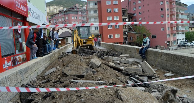 Tarihi Torul köprüsünde restorasyon başladı