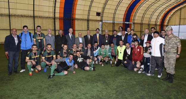 7. Kurumlararası Halı Saha Futbol Turnuvası sona erdi