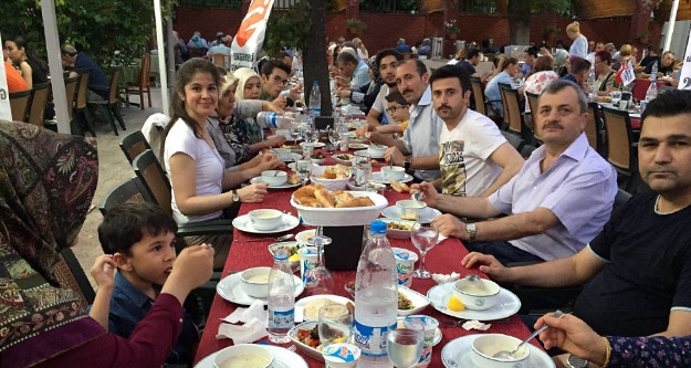 Eskişehir’deki Gümüşhaneliler iftar sofrasında bir araya geldi