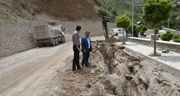 Süleymaniye'ye kanalizasyon hattı döşeniyor