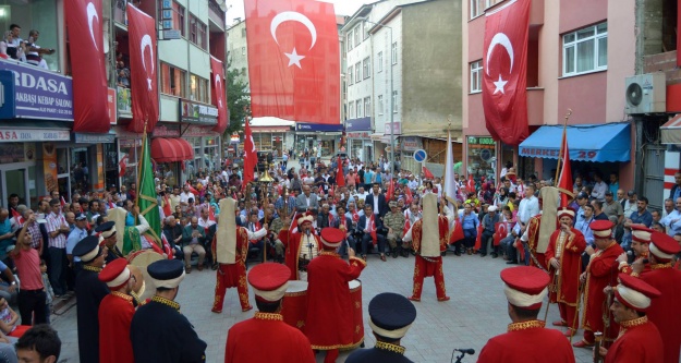 Torul demokrasi nöbetine aralıksız devam ediyor