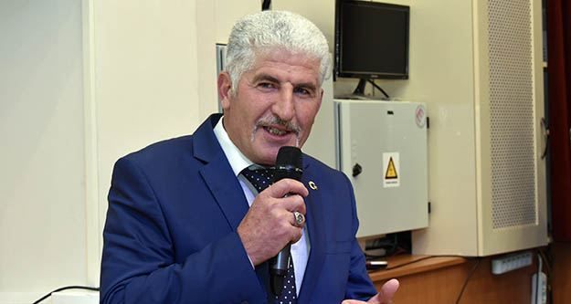 MHP İl Başkanı ‘şov’ dedi salonu terk etti