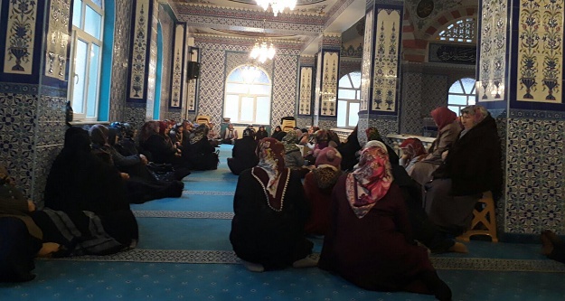 Gümüşhaneli kadınlar Afrin’deki askerlerimiz için camide buluştu