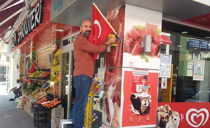 GTSO’dan 30 Ağustos için Türk bayrağı hediyesi