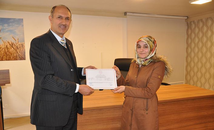 Mantar Yetiştiriciliği kursiyerleri sertifikalarını aldı