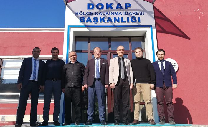 Rektör Zeybek, proje dosyasını DOKAP’a teslim etti
