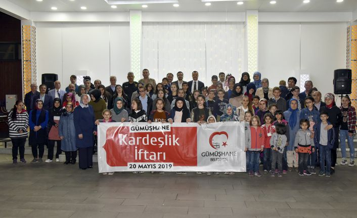 Gümüşhane Belediyesi 'Kardeşlik iftarı' düzenledi
