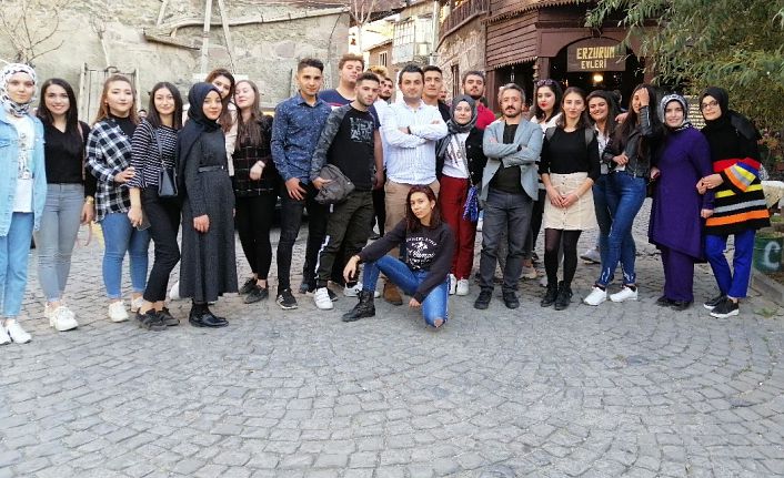 GÜ’lü öğrenciler Erzurum Gıda ve Yöresel Lezzetler Fuarına Katıldı