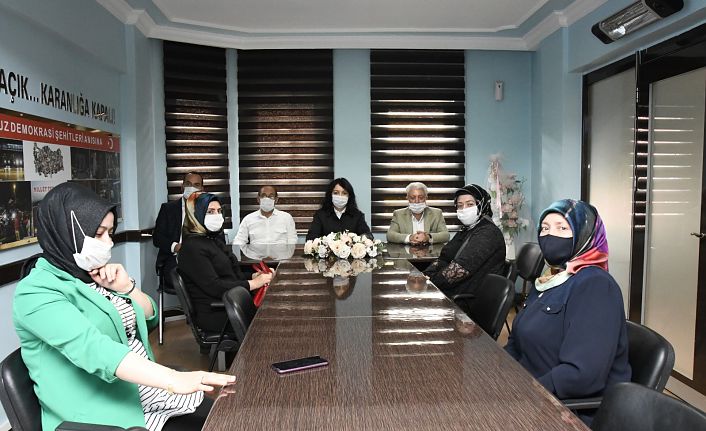 AK Parti Kadın Kollarından Dilipak’a suç duyurusu