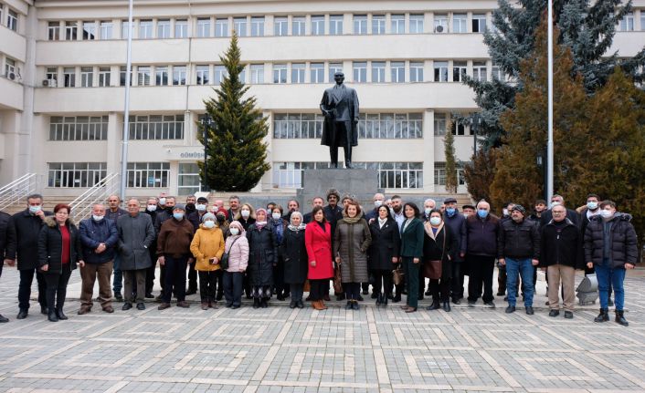 CHP ve ADD Atatürk Anıtına buket bıraktı