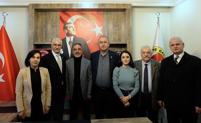 CHP heyetinden Gazeteciler Cemiyetine ziyaret