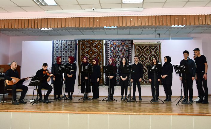 Kursiyerlerden 'Türk Müziği' konseri