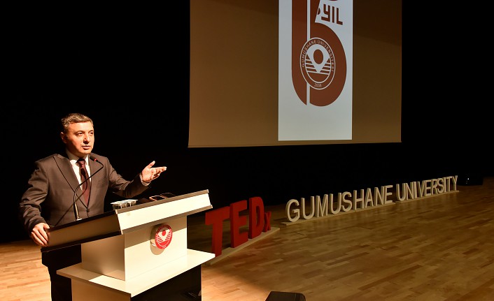 Başarı hikayeleri TEDx Gümüşhane University’de anlatıldı