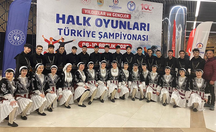 Halk oyuncularımız Türkiye Şampiyonasına katıldı
