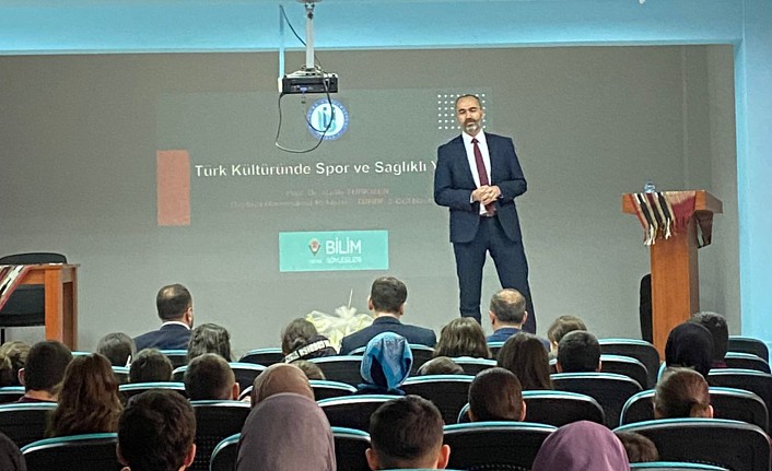 Rektör Türkmen Torul’da sporu anlattı