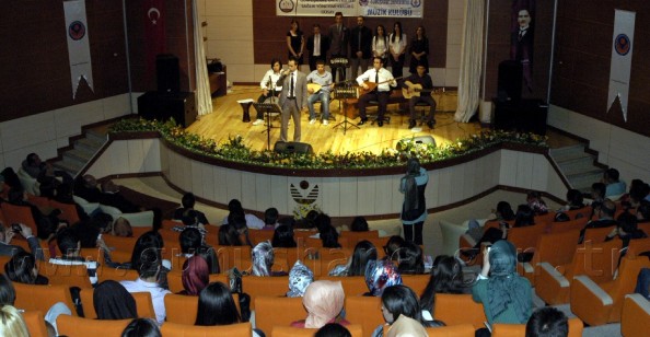 GÜ'de Türk Halk Müziği Konseri 