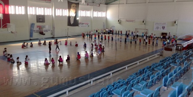 Gümüşhane'de Kur'an Kursu Öğrencileri SODES'le Spor Yapıyor