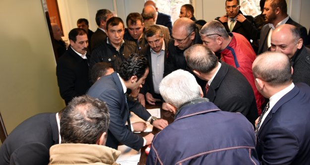 Gümüşhane'de STK'lar AK Parti aday adayları için oy kullandı