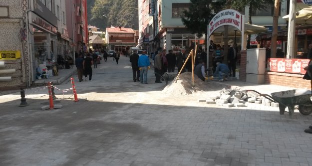 Torul'da Caddeler Yenileniyor