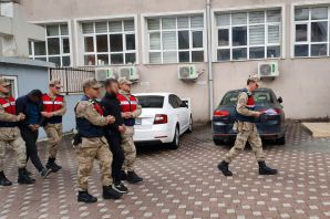 Kablo hırsızları Jandarma'dan kaçamadı