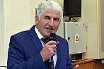MHP İl Başkanı ‘şov’ dedi salonu terk etti