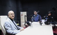 Rektör Zeybek Kampüs FM'e konuk oldu