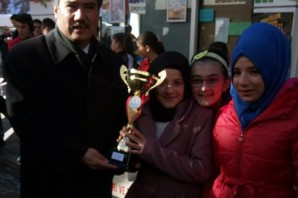Gümüşhane'de okullar arası kros yarışmaları yapıldı