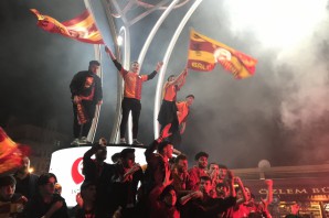 Galatasaray’ın şampiyonluğu Gümüşhane’ne coşkuyla kutlandı