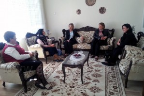 Bayan Yavuz Şehit Ailelerini Ziyaret Etti