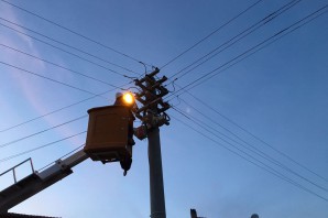 Arızalı sokak lambaları değişiyor