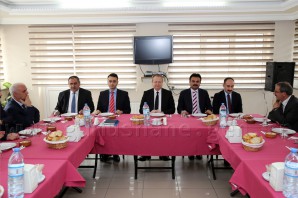 Vali Yavuz, Kaymakam ve İl Genel Meclisi üyeleriyle bir araya geldi