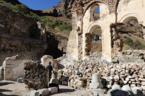 Süleymaniye’de iki kilisenin restorasyon projeleri hazırlanıyor