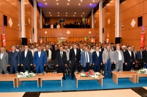 Gümüşhane’de ‘Türkiye’nin dünü, bugünü, yarını’ konulu konferans düzenlendi