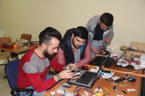Gümüşhane Üniversitesi robot yarışmasında