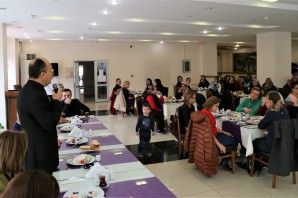 GÜ’de kadınlara yönelik kahvaltı programı düzenlendi