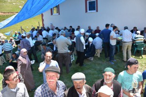 Beytarla köyünde Beypzarı camii törenle açıldı