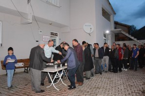 Geçit Köyü iftarının konuğu AK Parti oldu