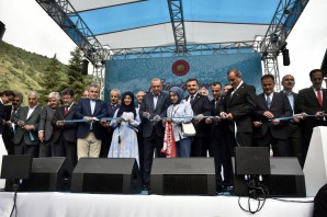 Cumhurbaşkanı Erdoğan Gümüşhane’de 35 bin kişiye seslendi