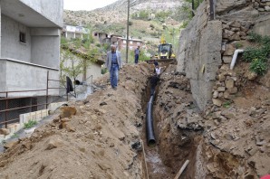Gümüşhane Belediyesi kanalizasyon hatlarını yeniliyor