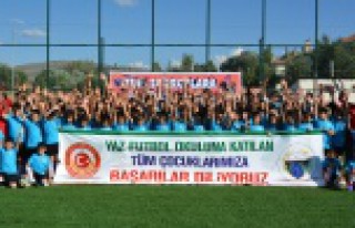 Kelkit Belediyesi futbol yaz okulu açtı