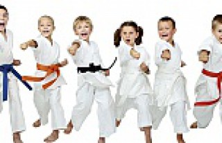 Okullar arası Karate müsabakaları Gümüşhane’de