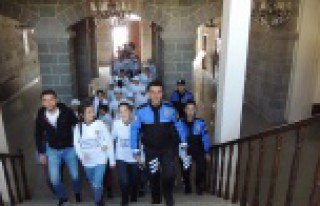 Gümüşhaneli öğrenciler Erzurum’u gezdi