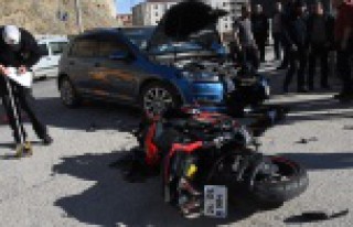 Gümüşhane’de otomobille motosiklet çarpıştı:...