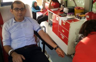 İl Özel İdaresi çalışanlarından kan bağışı