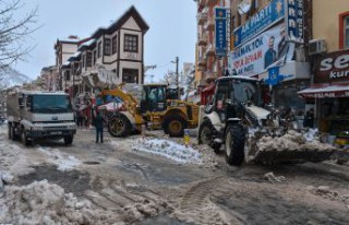 Gümüşhane Belediyesinden karla mücadele çalışmaları