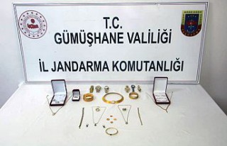 Evden 50 bin liralık altın çalan hırsızlar Trabzon’da...
