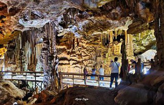 150 milyon yıllık Karaca Mağarası’nda sezon...