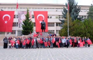 Türk Eğitim-Sen Cumhuriyetin 100. Yılında Atatürk...